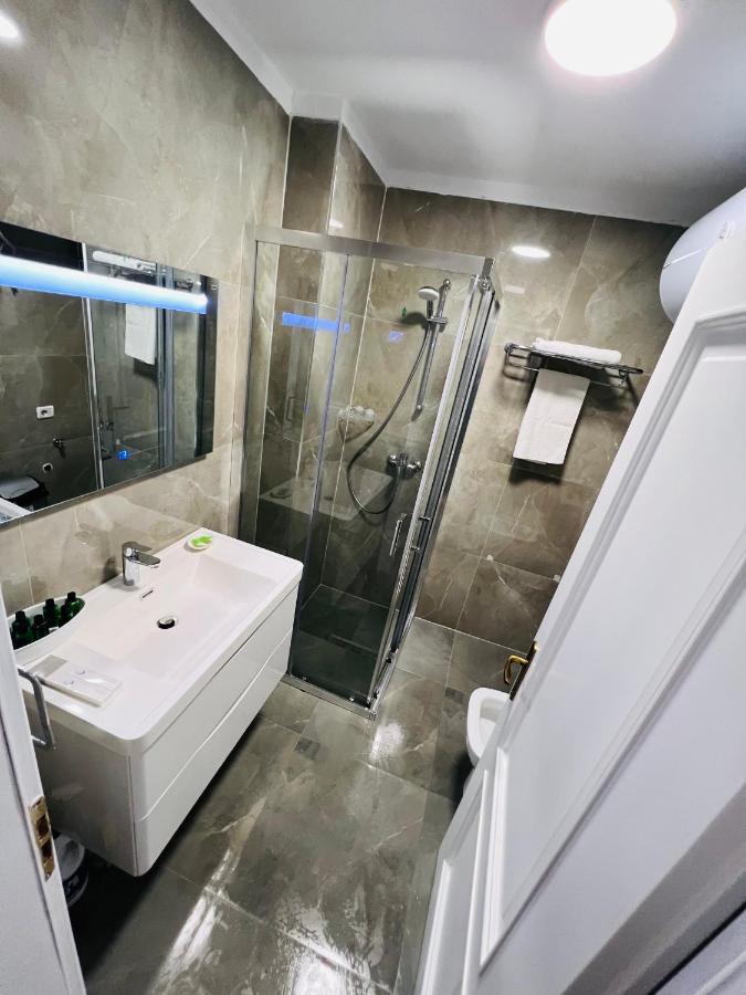 Luxury Apartaments Tirana Exteriör bild